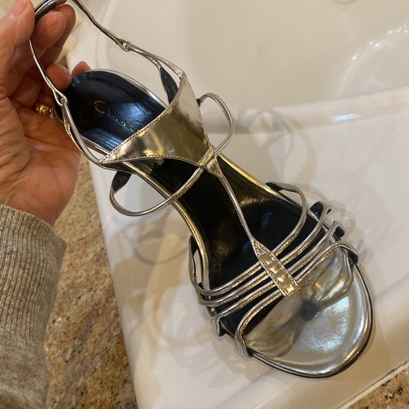 Oscar de la renta heels size 41 metallic silver - Picture 9 of 10